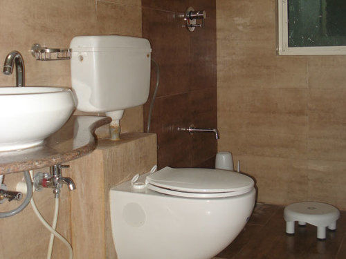 10 Blossoms Hospitality Services Ahmedabad Exterior photo